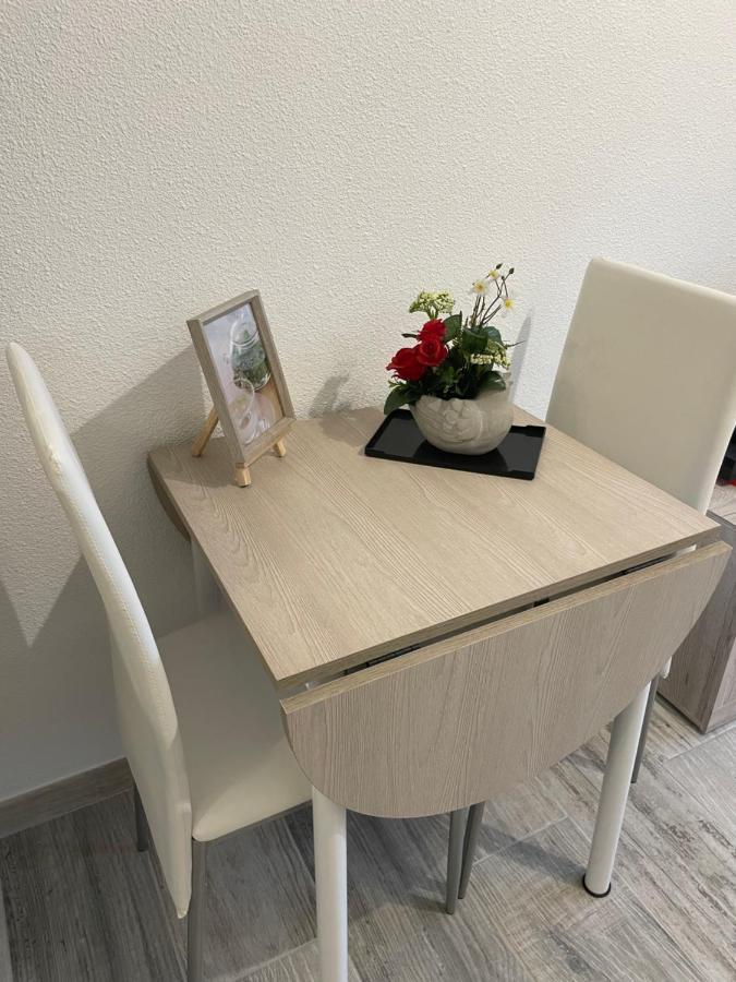 Appartement De Charme A 2 Min De La Plage Vallauris Ngoại thất bức ảnh